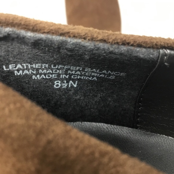 COUP D’ETAT Brown Suede Flats. - Picture 12 of 12